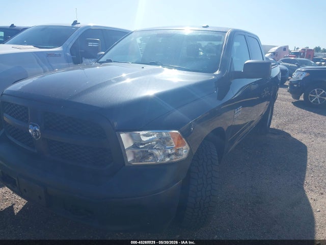 45267721 :رقم المزاد ، 3C6RR7KG7MG684912 vin ، 2021 Ram 1500 Classic Tradesman  4x4 5'7 Box مزاد بيع
