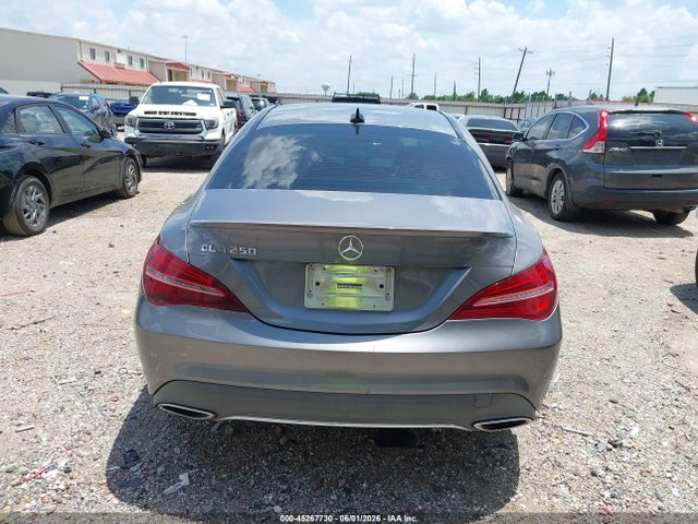 45267730 :رقم المزاد ، WDDSJ4EB1JN557114 vin ، 2018 Mercedes-benz Cla 250 مزاد بيع