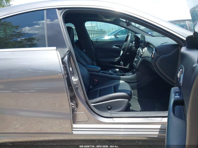 45267730 :رقم المزاد ، WDDSJ4EB1JN557114 vin ، 2018 Mercedes-benz Cla 250 مزاد بيع
