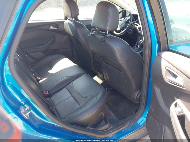 1FADP3F23FL304010 Ford FOCUS SE