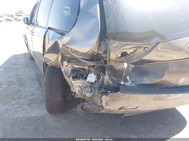 5TDDK3DC1ES093228 Toyota Sienna Xle 7 Passenger