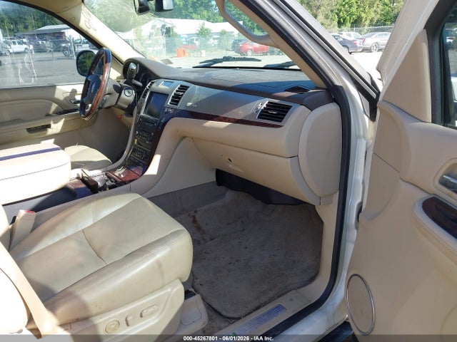 Продаж на аукціоні авто 2009 Cadillac Escalade Hybrid Standard, vin: 1GYFK435X9R120779, номер лоту: 45267801