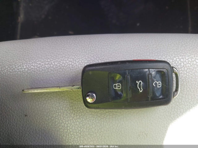 45267833 :رقم المزاد ، 3VWD17AJ9GM370544 vin ، 2016 Volkswagen Jetta 1.8t Sport مزاد بيع