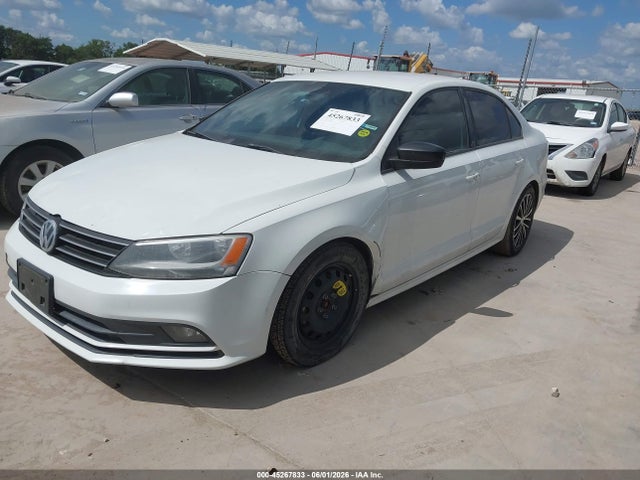 45267833 :رقم المزاد ، 3VWD17AJ9GM370544 vin ، 2016 Volkswagen Jetta 1.8t Sport مزاد بيع