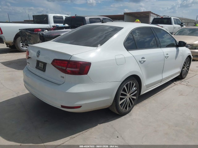 45267833 :رقم المزاد ، 3VWD17AJ9GM370544 vin ، 2016 Volkswagen Jetta 1.8t Sport مزاد بيع