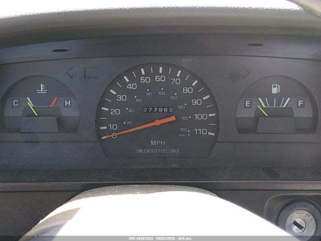 45267843 :رقم المزاد ، 4TARN81A7NZ021912 vin ، 1992 Toyota Pickup 1/2 Ton Short Whlbase Stb مزاد بيع