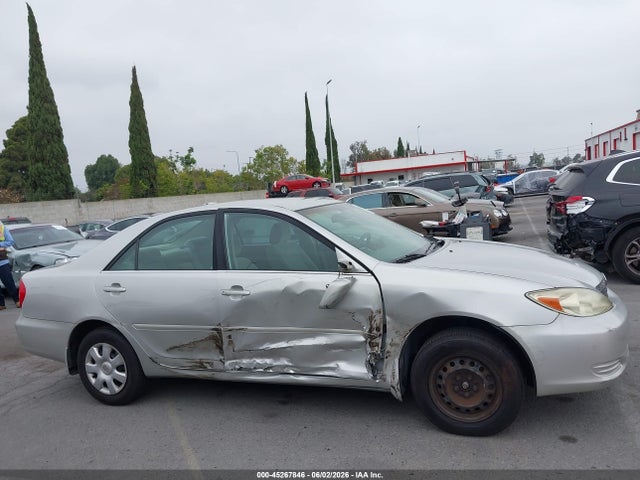 45267846 :رقم المزاد ، 4T1BE32K24U818964 vin ، 2004 Toyota Camry Le مزاد بيع