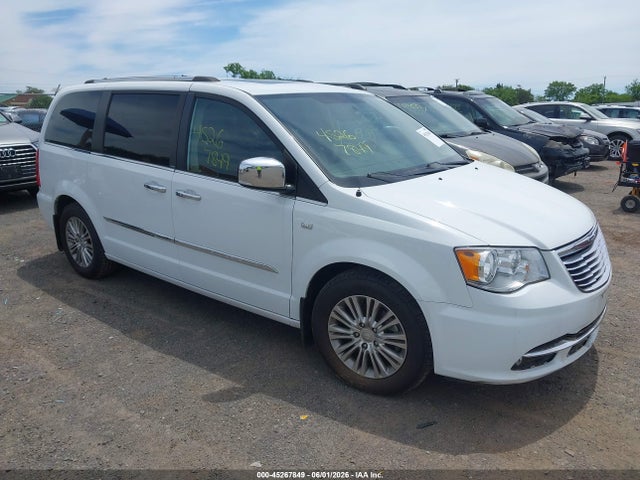 Продаж на аукціоні авто 2014 Chrysler Town & Country Touring-l 30th Anniversary, vin: 2C4RC1CGXER313437, номер лоту: 45267849