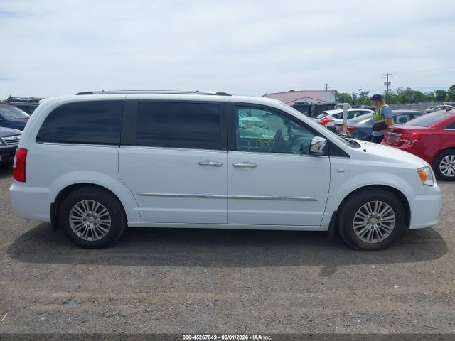 Продаж на аукціоні авто 2014 Chrysler Town & Country Touring-l 30th Anniversary, vin: 2C4RC1CGXER313437, номер лоту: 45267849