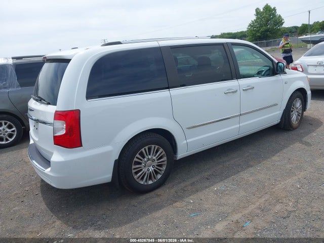 Продаж на аукціоні авто 2014 Chrysler Town & Country Touring-l 30th Anniversary, vin: 2C4RC1CGXER313437, номер лоту: 45267849