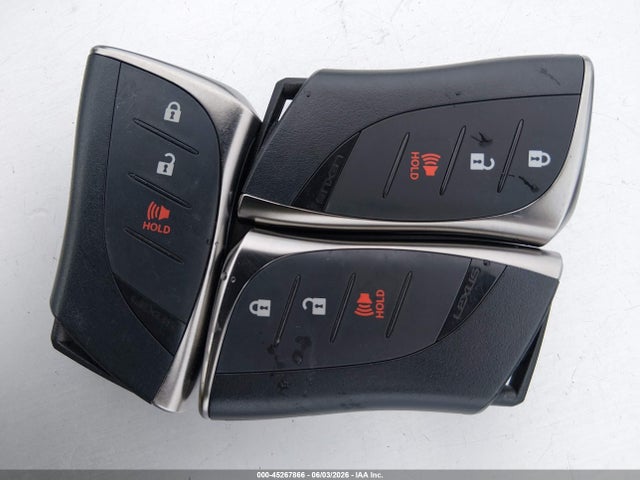 Lexus UX 250H 2022 JTHX9JBH4N2059012 Image 11