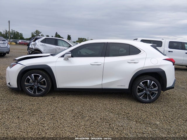 Lexus UX 250H 2022 JTHX9JBH4N2059012 Image 15