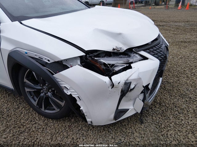 Lexus UX 250H 2022 JTHX9JBH4N2059012 Image 18
