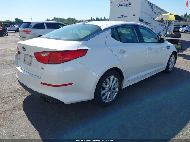 KNAGM4A77F5615336 KIA Optima Lx