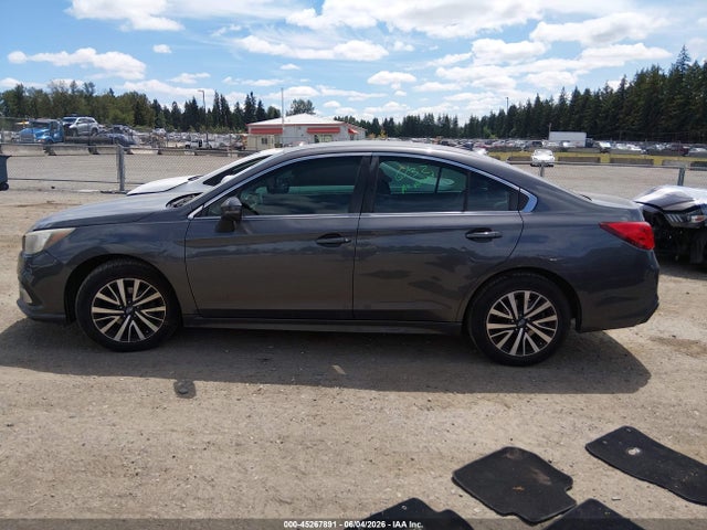 4S3BNAF68J3013641 Subaru Legacy 2.5i Premium