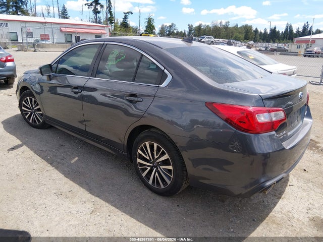 4S3BNAF68J3013641 Subaru Legacy 2.5i Premium