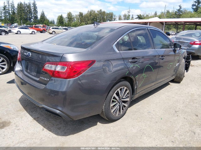 4S3BNAF68J3013641 Subaru Legacy 2.5i Premium