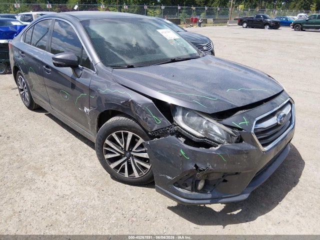 4S3BNAF68J3013641 Subaru Legacy 2.5i Premium