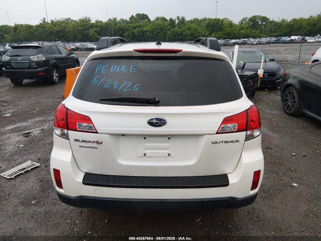 45267904 :رقم المزاد ، 4S4BRCEC1E3296540 vin ، 2014 Subaru Outback 2.5i Premium مزاد بيع
