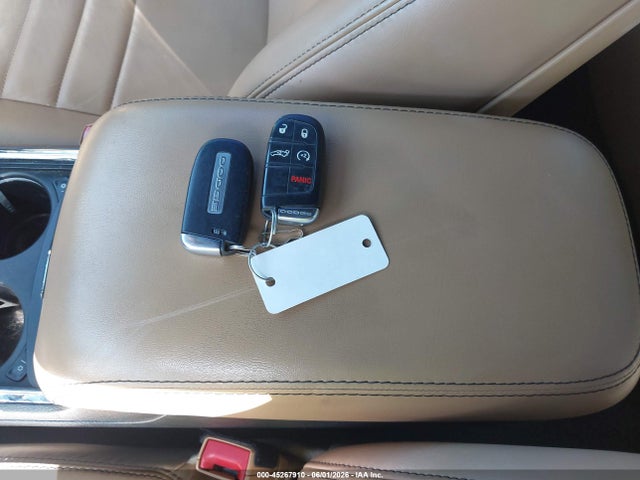 45267910 :رقم المزاد ، 2B3CM5CT8BH551538 vin ، 2011 Dodge Charger R/t مزاد بيع