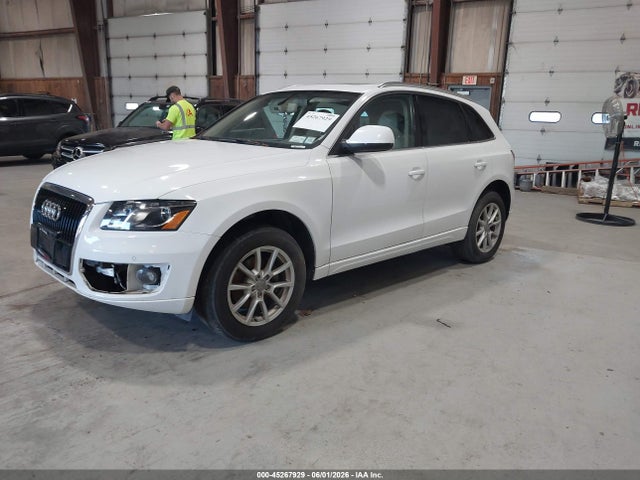 45267929 :رقم المزاد ، WA1LKAFP8AA088934 vin ، 2010 Audi Q5 3.2 Premium مزاد بيع