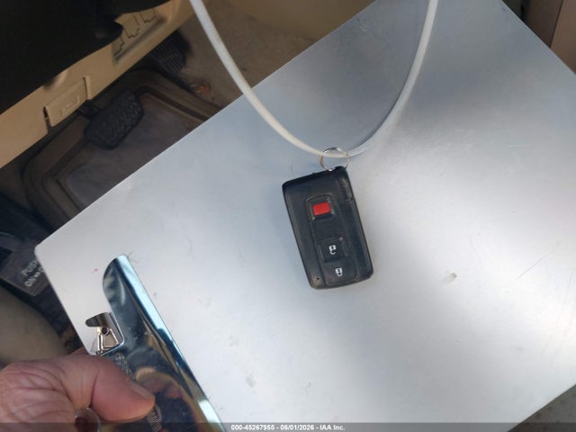 2005 Toyota Prius მანქანა იყიდება აუქციონზე, vin: JTDKB20U053060514, აუქციონის ნომერი: 45267955
