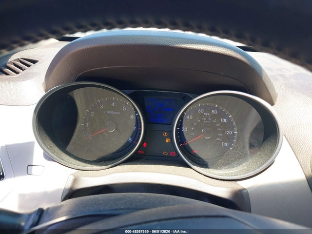 45267959 :رقم المزاد ، KM8JU3AC3BU240945 vin ، 2011 Hyundai Tucson Gls مزاد بيع