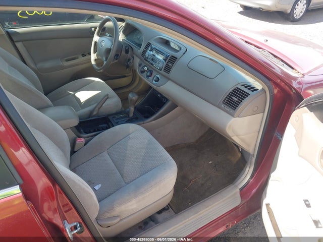 45268005 :رقم المزاد ، 4T1BE30K44U278827 vin ، 2004 Toyota Camry Le مزاد بيع