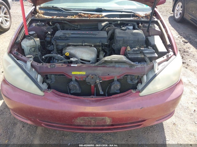45268005 :رقم المزاد ، 4T1BE30K44U278827 vin ، 2004 Toyota Camry Le مزاد بيع