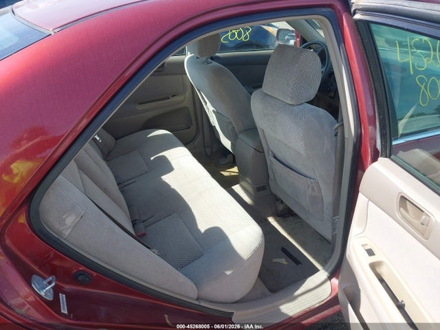 45268005 :رقم المزاد ، 4T1BE30K44U278827 vin ، 2004 Toyota Camry Le مزاد بيع