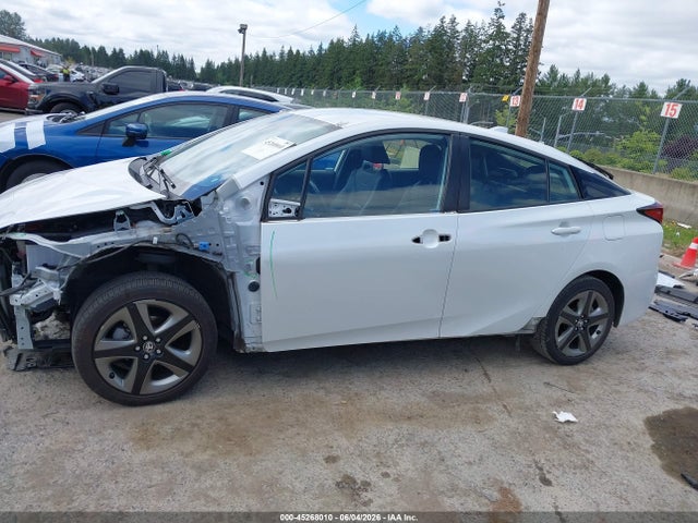 JTDKAMFU2M3139896 Toyota PRIUS XLE