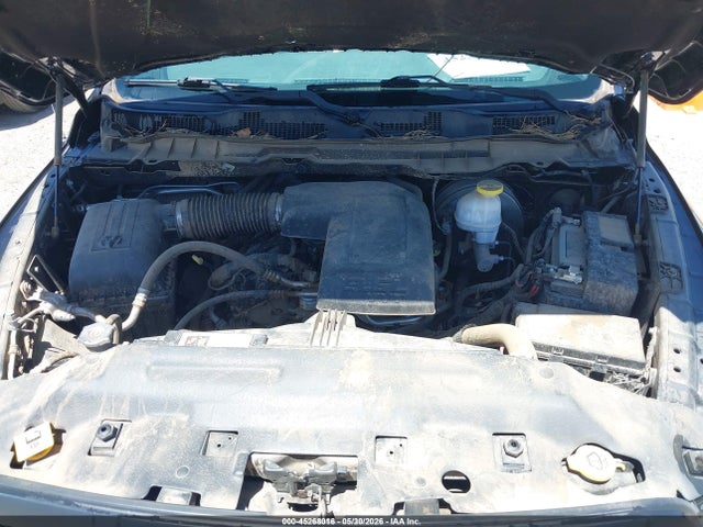1C6RR7KG7JS286524 RAM 1500 Tradesman 4x4 5&#039;7 Box