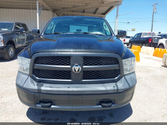 1C6RR7KG7JS286524 RAM 1500 Tradesman 4x4 5&#039;7 Box