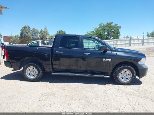 1C6RR7KG7JS286524 RAM 1500 Tradesman 4x4 5&#039;7 Box