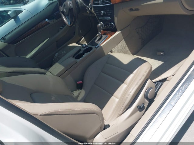 Aukcja sprzedaży 2012 Mercedes-benz C 250, vin: WDDGJ4HB9CF804166, numer aukcji: 45268026