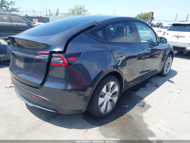 Продажа на аукционе авто 2024 Tesla Model Y, vin: 7SAYGDED5RF083878, номер лота: 45268028