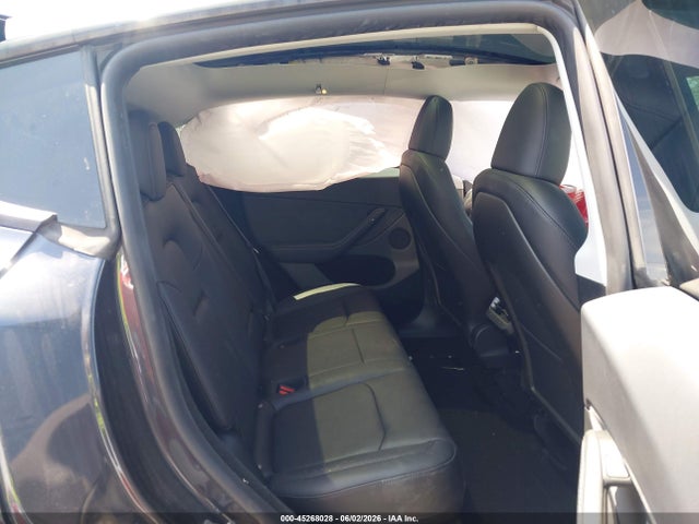 Продажа на аукционе авто 2024 Tesla Model Y, vin: 7SAYGDED5RF083878, номер лота: 45268028