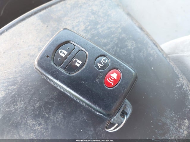 45268054 :رقم المزاد ، JTDKN3DU9B0250221 vin ، 2011 Toyota Prius Three مزاد بيع