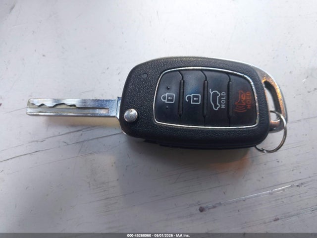 2017 Hyundai Santa Fe Sport 2.4l მანქანა იყიდება აუქციონზე, vin: 5XYZT3LB1HG453868, აუქციონის ნომერი: 45268060