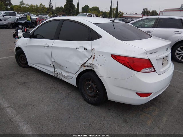 Продаж на аукціоні авто 2015 Hyundai Accent Gls, vin: KMHCT4AE5FU806273, номер лоту: 45268067