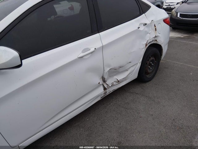 Продаж на аукціоні авто 2015 Hyundai Accent Gls, vin: KMHCT4AE5FU806273, номер лоту: 45268067