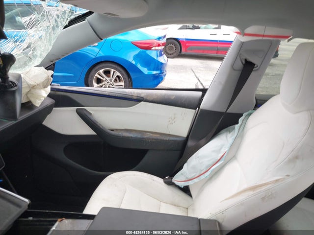 Продажа на аукционе авто 2026 Tesla Model Y All-wheel Drive/long Range Launch Series/premium All-wheel Drive, vin: 7SAYGDEE6TA405084, номер лота: 45268155