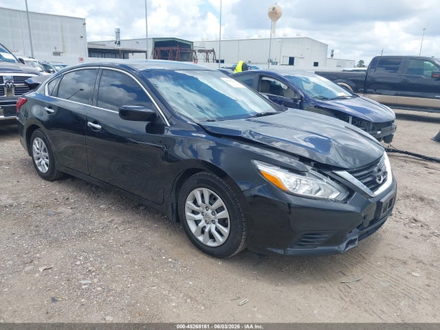 45268161 :رقم المزاد ، 1N4AL3AP9HN332855 vin ، 2017 Nissan Altima 2.5 S مزاد بيع