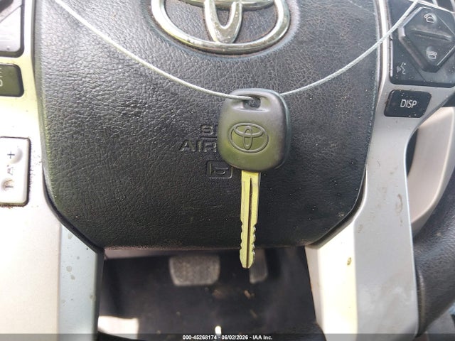 5TFRY5F15GX199724 Toyota Tundra Sr5 5.7l V8