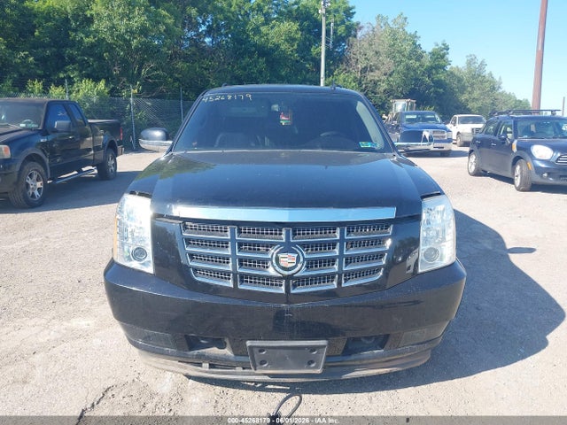 45268179 :رقم المزاد ، 1GYS4CEFXBR357822 vin ، 2011 Cadillac Escalade Premium مزاد بيع