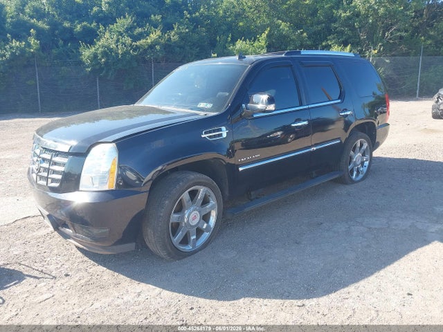 45268179 :رقم المزاد ، 1GYS4CEFXBR357822 vin ، 2011 Cadillac Escalade Premium مزاد بيع