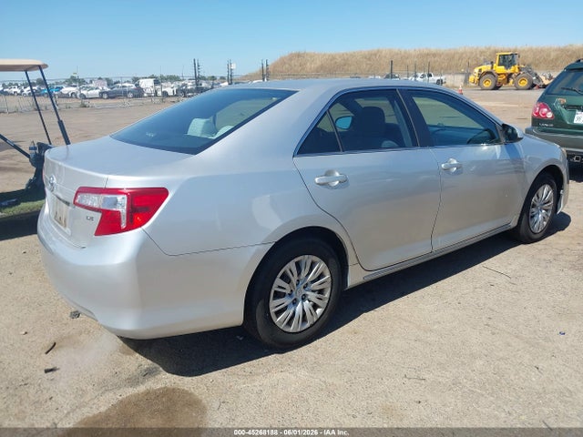 45268188 :رقم المزاد ، 4T1BF1FK1CU045849 vin ، 2012 Toyota Camry Le مزاد بيع