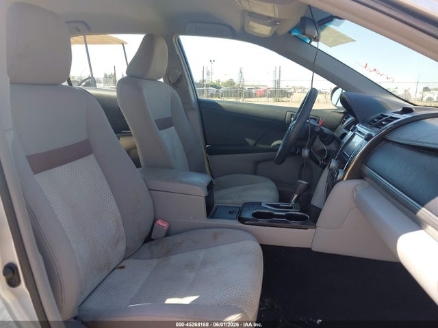 45268188 :رقم المزاد ، 4T1BF1FK1CU045849 vin ، 2012 Toyota Camry Le مزاد بيع