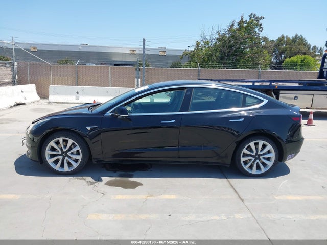 Tesla Model 3 Long Range/mid Range 2018 5YJ3E1EA4JF176218 Image 14