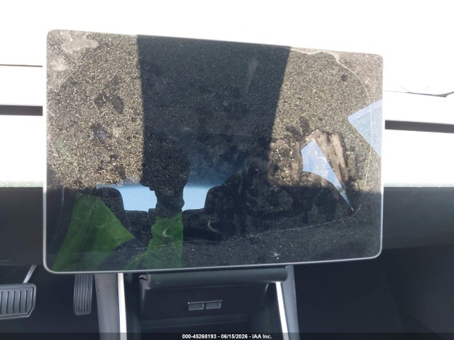 Tesla Model 3 Long Range/mid Range 2018 5YJ3E1EA4JF176218 Image 17